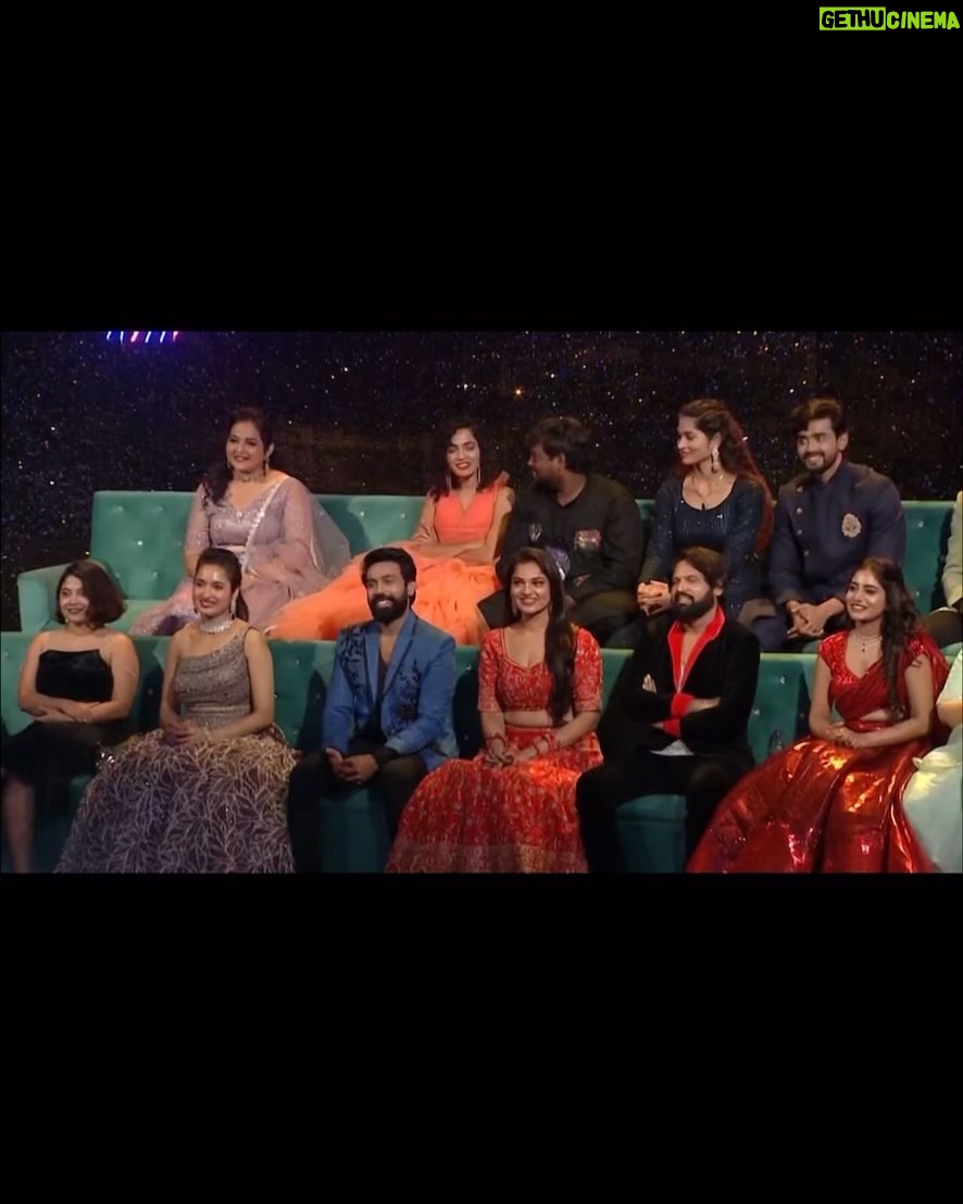 Suma Kanakala Instagram - Thank you #nagarjunaakkineni sir for your kind words !! So happy to be part of #BiggBossTelugu7GrandFinale & Congrats to @pallaviprashanth_ on winning the #BiggBoss Trophy.❤️ @starmaa #Bubblegum in theatres worldwide on the 29th dec