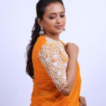 Suma Kanakala Instagram - 🧡 Styled by @stylebyannapurna Collaboration with Outfit @sricouture Jewellery @tantra.brassjewellery Makeup @emraanartistry Hair @koduruamarnath Photography @valmikiramuphotography #sumakanakala #anchorsuma #anchorsumakanakala #kanakalasuma #sunday