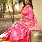 Suman Pattnaik Instagram - Wear it to flaunt it 🔥 Saree:- @odishavastralay Mua:- @artist.ranjan #sareelove #instapost #instagram #elegance #actor