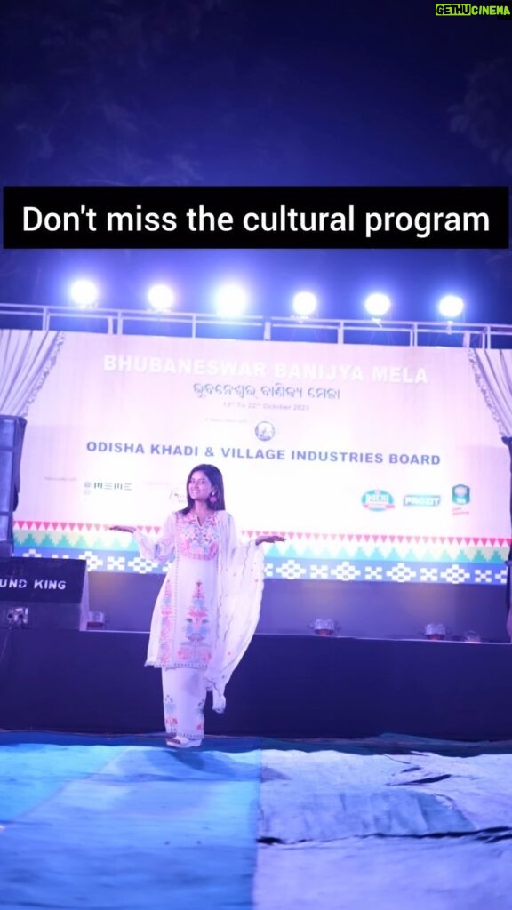 Suman Pattnaik Instagram - Bhubaneswar ବାଣିଜ୍ୟ ମେଳା is here 🫶 Hurry up coz last date is 22nd oct Wide range of Khadi , Handloom, Handcrafts and Household items, food and many more 😍 So what are you waiting for Visit today Location📍 Opposite of Ram Mandir Kharvel Nagar, Janpath, Unit 3, Bhubaneswar Contact :- 9437023990 Vc :- @storiesbyabinash #banjiyamela #visittoday #bhubaneswar #odisha Bhubaneswar, India