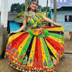 Suman Pattnaik Instagram - Ur “Kalabati” guyzzz😌 Give ur love to Kalabati..do make reels and tag us🩷 #kalabati #odiasong #koraput #instapost #instagram Koraput Odisha