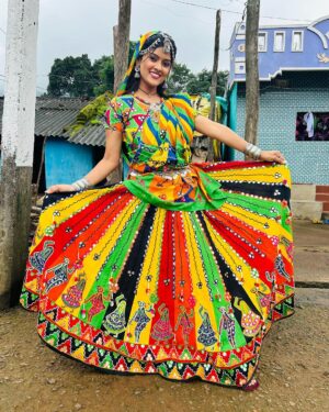 Suman Pattnaik Instagram - Ur “Kalabati” guyzzz😌

Give ur love to Kalabati..do make reels and tag us🩷 

#kalabati 
#odiasong 
#koraput 
#instapost 
#instagram
