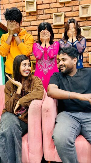 Suman Pattnaik Instagram - #MUJR ..This was so much fun 🤭🤭🤭
ବିବାହ ପାଇଁ ସର୍ବୋତ୍ତମ ଗୀତ 😆🤌🏼🤌🏼