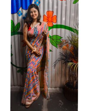 Suman Pattnaik Instagram - Be u❤️ 

#love 
#simplicity 
#sareelove 
#instapic 
#instagood 
#instadaily 
#instagram