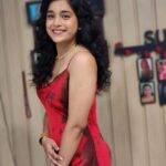 Sumbul Touqeer Khan Instagram - Late post 😉💃