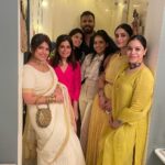 Sumona Chakravarti Instagram - 🌺🌼🌸Ganpati Bappa Morya🌸🌼🌺 #indianfestival #ganeshchaturthi #ganpatibappamorya #lalbaughcharaja