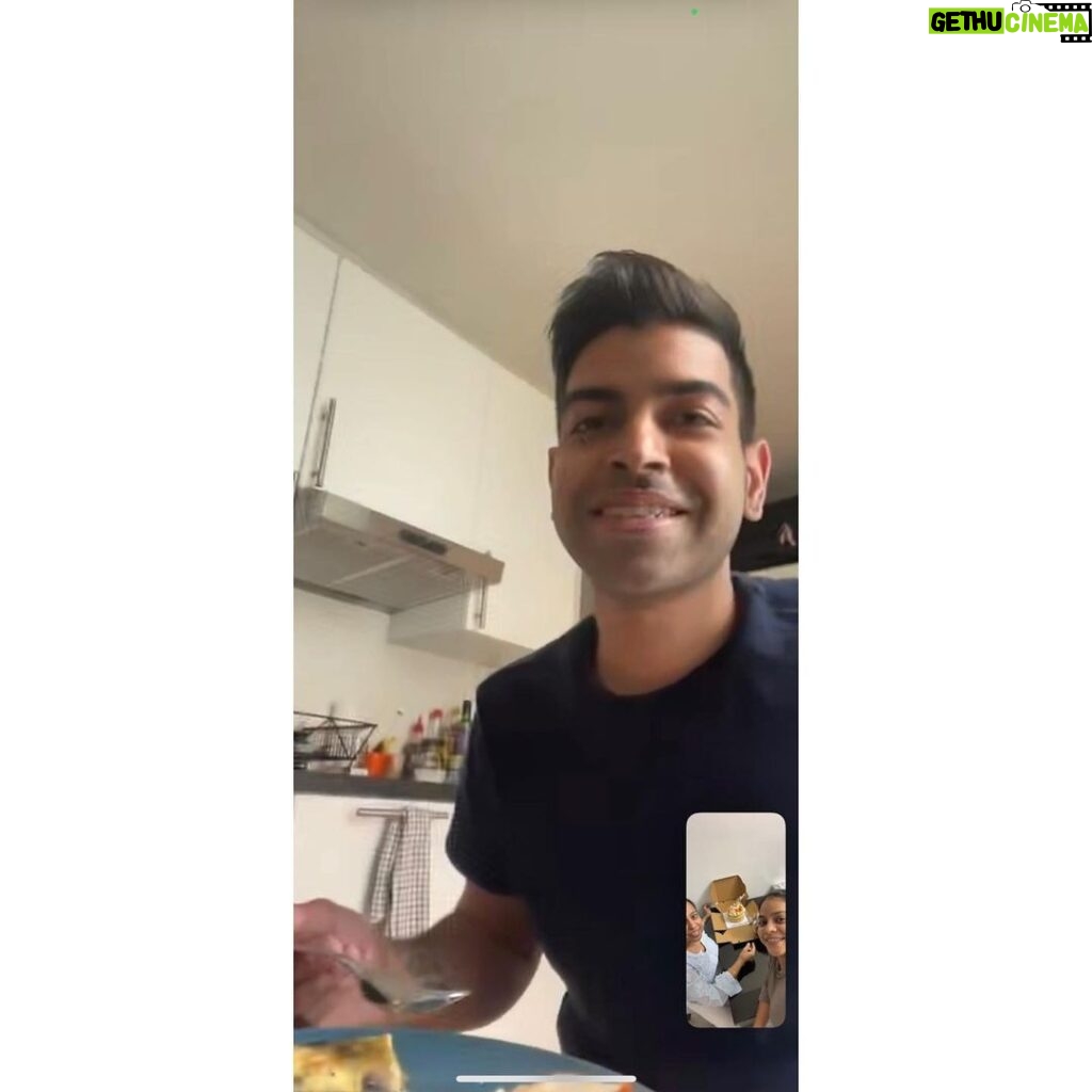Sumona Chakravarti Instagram - Happy Birthday Bawarchi 👨🏻‍🍳 I love you more than i could ever put it in words or actions. You make me so proud lil one ♥ I miss you. 🤗 Also Thank god or Apple for FaceTime! 😂