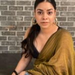 Sumona Chakravarti Instagram - It’s been a while since i wore a saree❣️ #sareelove #sareenotsorry #9yardsofelegance