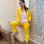 Sumona Chakravarti Instagram – Adding some colour to the grid 💛 

🌻🐝🌼🍋🧀🌕🍯🎗️⭐️