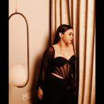 Sumona Chakravarti Instagram - Tossed by the waves, but refuse to sink 🧜🏼‍♀️ For #Umang2023 🫡 Glam team ✨ Styled by @sakshi312 Assisted by @vailanciaaa 📸 by @pehelaggarwal Make up by @rameshpanda.mua Hair by @jueesharda_mua @hairbysharda Outfit by @talkingthreadsofficial @auorstudio Earrings & Kada by @womencode.in Ring - @anantayabymani solikocommunications
