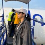 Sumona Chakravarti Instagram - Sunrise & Sunflowers ☀️ 🌻 Candid clicks (99%) by @jueesharda_mua 🤓