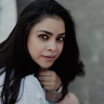 Sumona Chakravarti Instagram – Greys!

So every now & then i will have some woman tell me that I should colour my greys & cover it. “It’s showing” they say. 

Funnily every male friend of mine has specially complimented me about my greys saying how beautiful it makes me look.

So what is it with women & aging that society cannot accept? 
On the other hand a MAN with a salt & pepper look is sexy , desirable, hot, blah blah.

So is it because I’m an actor that i need to constantly keep up with what’s happening in fashion/society? 

As an actor depending on how my character looks is a very project based requirement & that can change be it hair colour or body weight, clothes, accent, etc etc. 
But as an individual, on a very personal level I’m learning to embrace & love my body more n more with each passing year. 
I used to be as thin as a stick in my 20s;
used to be called a flat screen because well i was flat. Now at 35- the body is very very different. Thanks to hormone upheavals & endometriosis i got curvy. 

So…
Dear girls/ladies/women – 
Life is going to throw enough challenges & pressures your way. So let’s not burden ourselves or each other with unnecessary judgments & the pressures of maintaining beauty standards. 
Whatever you do (hair colour/botox/marriage, etc etc) – do it because you want to; not because you have/need to. 
With each passing year the body will change. We have to evolve & learn to accept ourselves & age as beautifully & as gracefully as we can. 
🖤🩶🤍

Love
S 

📸 @ashimmohanty