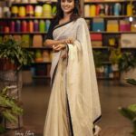 Surabhi Lakshmi Instagram - 🖤🤍 Clicks: @swaroop_foto_man MUH. :. @makeup_by_rajisha Retouch: sabeel_ke Location: @theyardclt 🤍🖤 @arjun_vasudevs #nature #littlethings #garden #indoorplants #indoorplantsdecor #indoorgardening