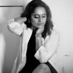 Surabhi Lakshmi Instagram - Coz sometimes life is black & white! Stylist : @styledby_mk_ @mehaka_kalarikkal Photography : @rijil_kl Makeup : @sreegeshvasan_makeupartist Costume : @__eva_97__