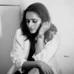 Surabhi Lakshmi Instagram - Coz sometimes life is black & white! Stylist : @styledby_mk_ @mehaka_kalarikkal Photography : @rijil_kl Makeup : @sreegeshvasan_makeupartist Costume : @__eva_97__