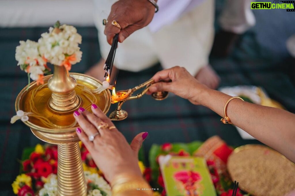 Surabhi Santosh Instagram - Moments in time 🤍🌸 #Engagementday Photography: @sk_abhijith Lehenga: @iktara.in #KeralaBrides #malayaliengagement #engagementphoto #malayalibride #happyvaishu