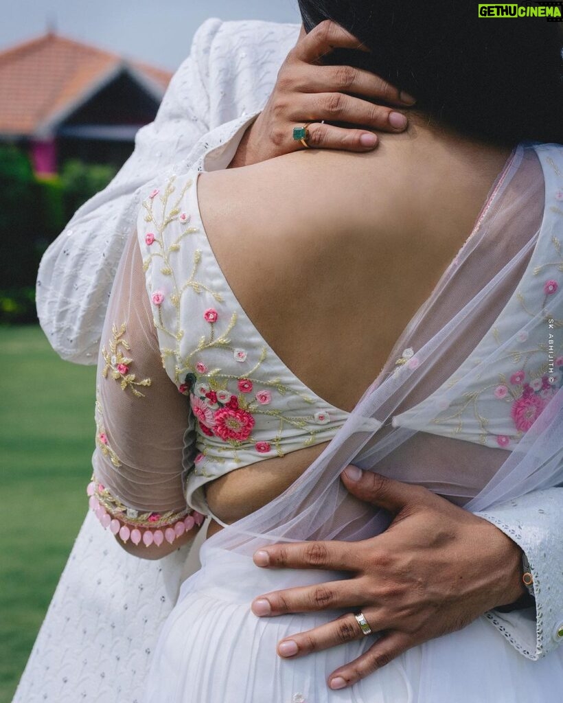 Surabhi Santosh Instagram - Ever mine 🤍 . . . Photography: @sk_abhijith Lehenga: @iktara.in #Engagement #myforever #engagementphotography #happyvaishu