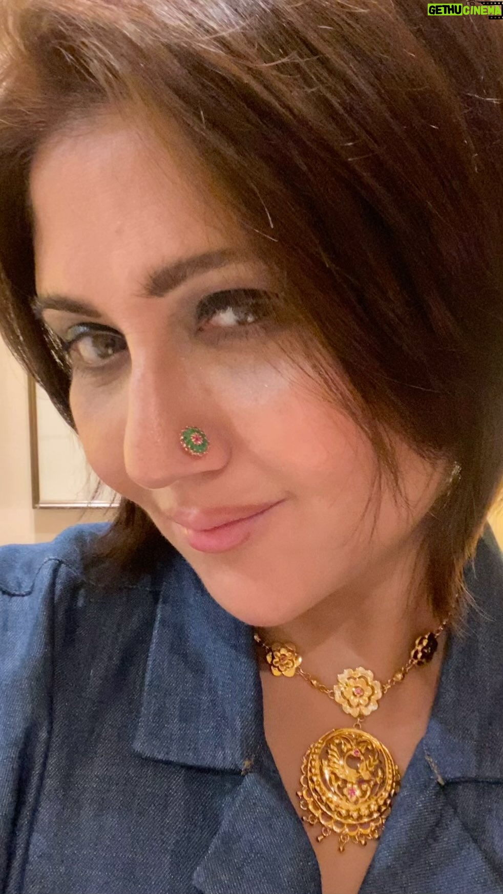 Swastika Mukherjee Instagram - Wearing my favourites on my birthday 💕💕 . Outfit - @denimdarzi 🔹 Neckpiece - @jalsaghar_calcutta 🔹 Nosepin - @gypsymaal 🔹 Taj Bengal Kolkata