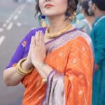 Swastika Mukherjee Instagram – Durga pujo carnival 2023. 
১০০ টা ঠাকুর দেখলাম, কত শত মানুষের সঙ্গে দেখা হল, এত ভালবাসা সচরাচর একসঙ্গে পাওয়া যায়না। কি ভাললাগা ভালবাসায় মাখা একটা সন্ধ্যা কাটল। 
আসছে বছর আবার হবে 🌸🌺
Thank you Dakshinpara Durgotsav Committee for inviting me. 

Tor shonge khali Pujor shomoy dekha howar byapar ta change korte hobe @ritabhari_chakraborty ❤️
Thank you @prasanta_kumar_sur_photography for this beautiful video. Will remain as a cherished memory 🧡

#carnival2023 #pujo2023