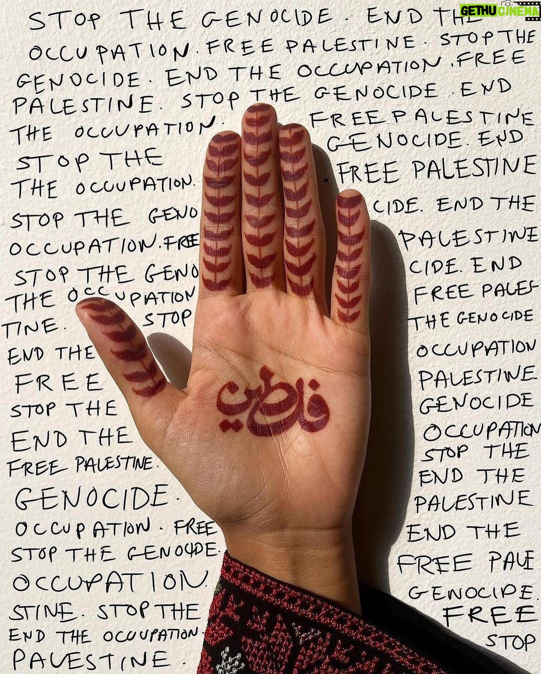 Swastika Mukherjee Instagram - Had to share this post from @nobordersshop While we immerse ourselves in festivities there is a land where children are dying, their skies darkening with smoke, their homes burning into ashes. Let’s not forget them. 🤎🇵🇸