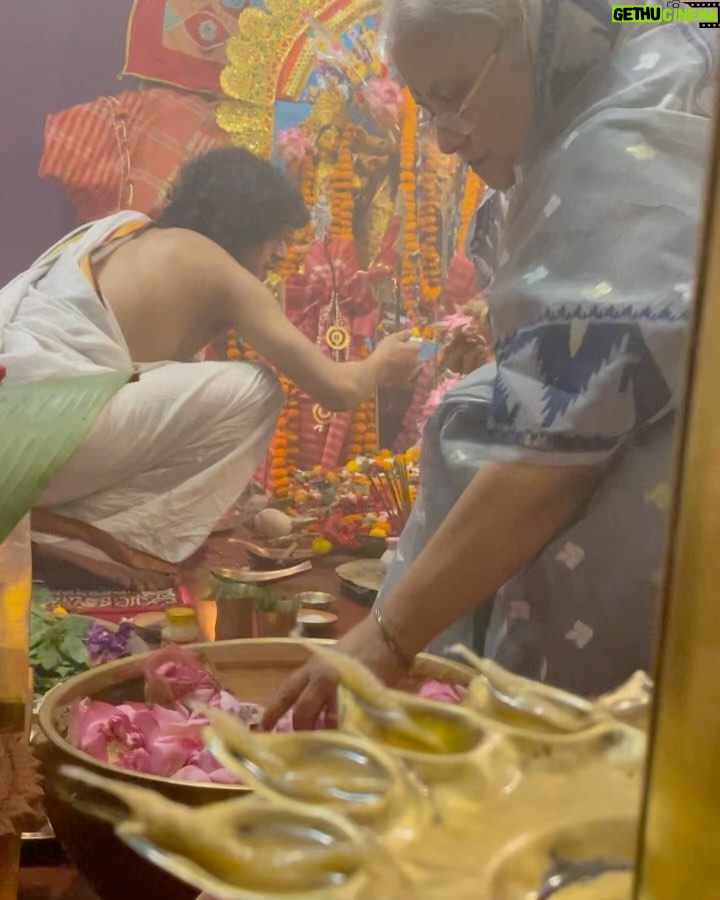 Swastika Mukherjee Instagram - shondhi pujo special 🌺🌺