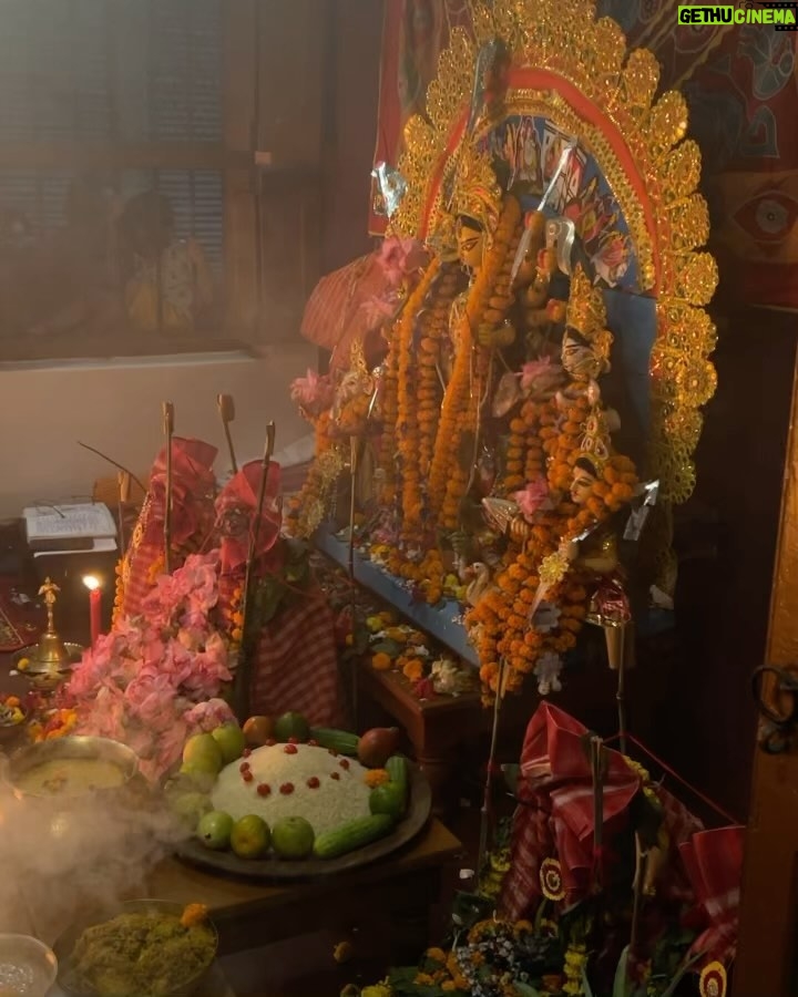 Swastika Mukherjee Instagram - shondhi pujo special 🌺🌺