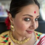 Swastika Mukherjee Instagram - Shubho Saptami shobai ke. For the love of Jawba-phool 🌺🌺 Full shajuguju coming later… #happypujo