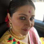 Swastika Mukherjee Instagram - Shubho Saptami shobai ke. For the love of Jawba-phool 🌺🌺 Full shajuguju coming later… #happypujo