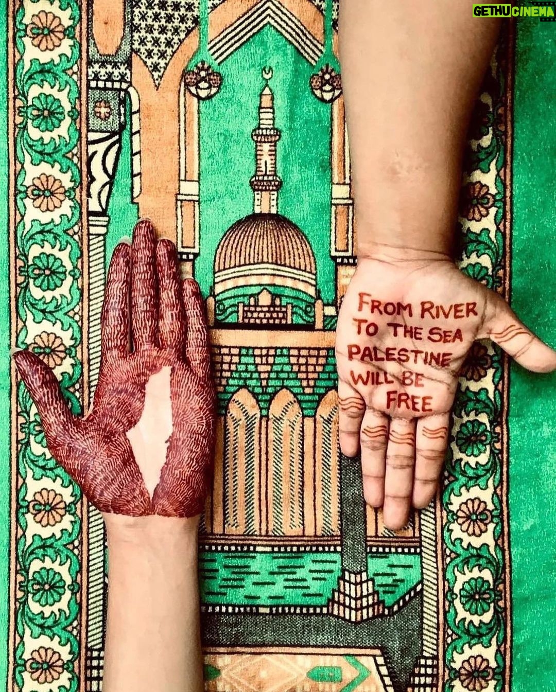 Swastika Mukherjee Instagram - Had to share this post from @nobordersshop While we immerse ourselves in festivities there is a land where children are dying, their skies darkening with smoke, their homes burning into ashes. Let’s not forget them. 🤎🇵🇸