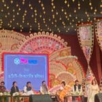 Swastika Mukherjee Instagram - সকাল থেকে রাত অবদি সহস্র মানুষকে চা/কফি খাইয়ে খুশি করেছেন এই দাদা। নন্দন প্রাঙ্গনে কত মানুষ, সিনেমা প্রেমিরা এসেছেন, কতজন এমনি এসেছেন ঘুরতে আর বাকিরা যারা এসছেন #selfie তুলতে, চা/কফি সবার চাই 💕 This year at @kiff__official I have two of my films #bijoyarpore and #matripokhho So along with my team, my friends I was also there, sipping tea, watching films and soaking the vibe. I am not sure who took the video and added music but it reached me and I am happy to share it with you all. যারা আমাদের পাশেই থাকেন তাদের কেও দলে সামিল করা দরকার, একটু আনন্দ share করার জন্য 🤩 Nandan নন্দন