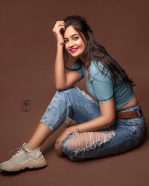 Tamanna Vyas Instagram - Feeling good, like I should ☺️

📸- @devimukharjee.me 
Assistant- @pabitrabaidya.me 
Retouching- @flashandstrokes 
Mua - @ethenpradhan 

#photoshoot #photography #photoshootideas #photooftheday #photographer #devimukharjee #keepcreatingkeepinspiring #potraitphotography #girl #model #fashionshoot #style #instafashion #ootd #trendylook #denim #instagram #tollywood #ollywood #actress #tamanna #tamannavyas