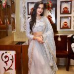 Tamanna Vyas Instagram - 🤍🤍 Wearing- @labelprieya #elegance #classy #traditionalwear #lehenga #lehengalove #designerlehenga #ootd #trend #tamanna #tamannavyas #sencogoldanddiamonds