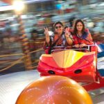 Tamanna Vyas Instagram - After packup scene with the sweetheart @pallavi.maharathy 😘 #ramojifilmcity #hyderabad #rfc #fun #enjoying #tamanna #tamannavyas Ramoji Film City
