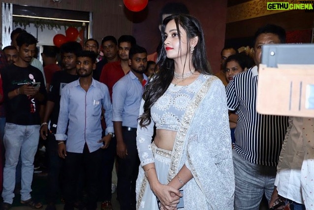 Tamanna Vyas Instagram - From the opening ceremony of Senco Gold And Diamonds-Jajpur Road π€ Wearing - @labelprieya Jewellery- @sencogoldanddiamonds #sencogoldanddiamonds #openingceremony #grandopening #jajpurroad #tamanna #tamannavyas Jajpur Road, Odisha