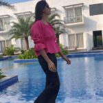 Tamanna Vyas Instagram - Sunday feels 🫶🏻 Absolutely in love with this beautiful track @aswin_tripathy @prerna_pratikshya @antaraofficial @somesh_music #odiasong #odiareels #odiatrending #odia #reels #tamanna #tamannavyas #pramodconventionbeachresort #gopalpur #gopalpurbeach Gopalpur Sea Beach
