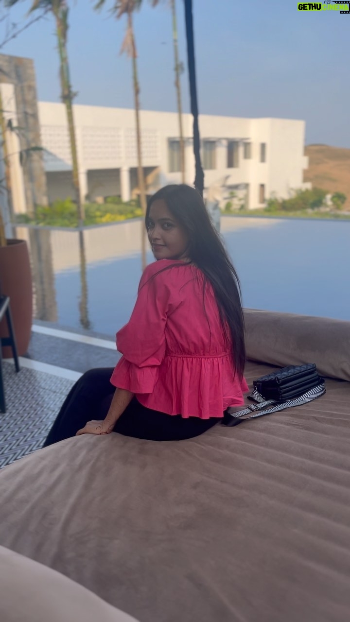Tamanna Vyas Instagram - The Girl You Will Never Forget 🫶🏻 #gopalpur #gopalpurbeach #gopalpurseabeach #pramodgopalpur #reels #trending #luxary #luxurylifestyle #travel #travelreels #stacation #sunday #weekend #tamanna #tamannavyas Gopalpur Sea Beach