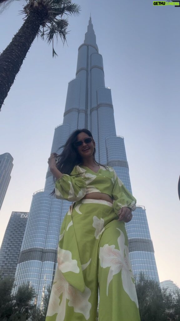 Tamanna Vyas Instagram - The Mandatory Reel with Burj Khalifa 🤭 #burjkhalifa #burjkhalifadubai #burjkhalifatower #burjkhalifareels #reels #reelsvideo #reelstrending #travelreels #dubai #dubaireels #dubaitravel #dubaiblogger #dubailife #uae #travelling #destination #touristattraction #travelgram #travelwithme #travelgirl #tamanna #actress #tamannavyas Burj Khalifa,Dubai,U.A.E