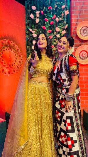 Tamanna Vyas Instagram - ଏଥର ରଜରେ ପୁଣି ଥରେ ସମସ୍ତନ୍କ ମନ ଆଉ ହୃଦୟ ରେ ଲାଗିବ ଗୋଲାପି ରଂଗ💞
& here is another very special one with the super gorgeous @tamannaofficial_  thank you so much sweetheart for joining the golapi saga💞…lods of love💝
Make your beautiful reels on the title track of lagila ranga golapi golapi & all the reels will be featured on our stories 
Shower your immense love…full lyrical vdo is out on the official YouTube channel of @sidharthmusicofficial ..go & check it out❤️
#lagilarangagolapigolapi #golapigolapi2 #title #song #reels #reelsinstagram #reelitfeelit #reelkarofeelkaro #reelsvideo #viral #trending #color #odiasong #upcoming #film #thisraja #festival #tamannavyas #love #live #laugh #loveyourself #actress #riyadey