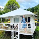 Tamanna Vyas Instagram - If you keep searching for everything beautiful in this world ❤️ you will eventually become it 😗✌🏻 #mountains #snow #destination #traveling #travelphotography #utrakhand #guptakashi #travelgram #travelgirl #sunrise #sunrisephotography #tamanna #tamannavyas @whiteheavencamps
