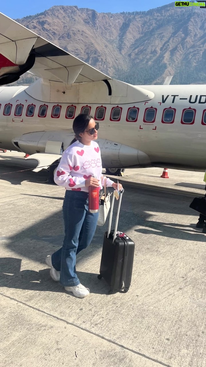 Tamanna Vyas Instagram - 2023 felt like a roller coaster ride for me 🤭 It feels as if i have seen half of the world 🤣 as this year taught me a lot of things and yes Gave me the best memories of my life❤️ No doubt 2023 will always be very special for me 😇 I’m also thankful to each one of you who have helped me in one or in the other ways… for the one who stayed with me… for all the love i got from all my good wishers and supporters 🙏🏻 2024 is coming with all new Things and i want all of you to be with me in the same way 🫶🏻 Love you all Jai Jagannath 🙏🏻 #2023recap #newyear #blessedwiththebest #jaijagannath🙏 #tamanna #tamannavyas