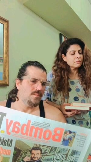 Tannaz Irani Instagram - Doosri nahi chahiye....no more wife...Simon go back...Simon go back....slogan changes to ..wife go back wife go back....loll

Mazak tha seriously Lena...

#bhakhtyarirani #madiranis #buckyntee #saturday #trendingcouples👫