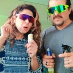 Tannaz Irani Instagram - I think she is a good singer ... Meri toh majboori ...tum toh comments mein likho ""buss Karo buss Karo" #bhakhtyarirani #madiranis #buckyntee #wednesday
