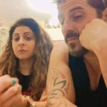 Tannaz Irani Instagram - Koi mauka Dena chahe ga ??? Mein ghumane leke Jaa sakta hoon . 😂 have a lovely weekend. #bhakhtyarirani #madiranis #buckyntee #parsicouple #trendingcouples👫