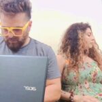 Tannaz Irani Instagram - Kaha jaav mein....kaha leke jaav isko... She is back...welcome home.. #couplegoals #trendingcouples👫 #bhakhtyarirani #buckyntee #excel #medium #comedy