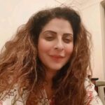 Tannaz Irani Instagram - Jee haan Ye bilkul faydeman Hain Try it! Mommy's especially! Good morning #reelsinstagram #reelsvideo #comedyvideos #funnyvideo #laughteristhebestmedicine #reelkarofeelkaro #tannazirani #crazygirl #lifelessons
