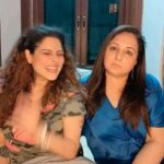 Tannaz Irani Instagram - Thakur toh gayo! This was so true. We made a plan to visit Paris but we had to cancel because of my surgery. Well shall plan yet again what say #kittycats ? #funnyshit #paris #friendshipgoals #travel #comedyreels #reelkarofeelkaro #reelsinstagram #comedymemes #tannazirani #laughteristhebestmedicine #laugh