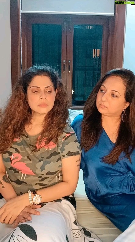 Tannaz Irani Instagram - Kya sahi gyaan Diya Hain Maine. Hain na? Because we don't need anyone else to ' Machao Syapa' in our life. We have done A Phd on it! So just take a chill pill and relax. Good evening everyone and enjoy your weekend. #reelsvideo #reelkarofeelkaro #trendingreels #reelsindia #friends #advice #comedyreels #comedyvideos #laughteristhebestmedicine #laugh