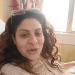 Tannaz Irani Instagram - Celebrating Diwali the best way we know how. In the hospital with all our madness and love. Thank you for ordering the Diyas like i wanted. And Zeus with the music and Zara with her special facial for me! Thank you @bhakhtyar for all the light and love . Just shows it doesn't matter where we are as long as we spend the time together! HAPPY DIWALI EVERYONE! #Diwali #diwalivibes #lights #festival #celebrate #celebratelife #familygoals #hospital #togetherforever #happydiwali #happydiwali🎉