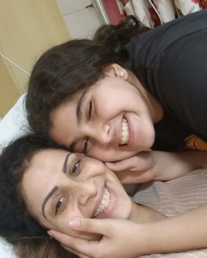 Tannaz Irani Instagram - Celebrating Diwali the best way we know how.
In the hospital with all our madness and love.
Thank you for ordering the Diyas like i wanted.
And Zeus with the music and Zara with her special facial for me!

Thank you @bhakhtyar for all the light and love .

Just shows it doesn't matter where we are as long as we spend the time together!

HAPPY DIWALI EVERYONE!

#Diwali #diwalivibes #lights #festival #celebrate #celebratelife #familygoals #hospital #togetherforever #happydiwali #happydiwali🎉