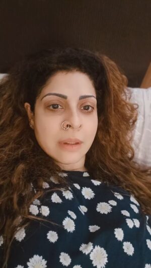 Tannaz Irani Instagram - Mommy ki "Kya Hain"
Ne pura system hi hila dala!

Who can relate to this?

Have a super charged Monday

#trending
#funnymemes
#momlife
#momslove
#mother
#funnyvideo
#laughteristhebestmedicine #laughing #smile #mondaymood #mondayvibes